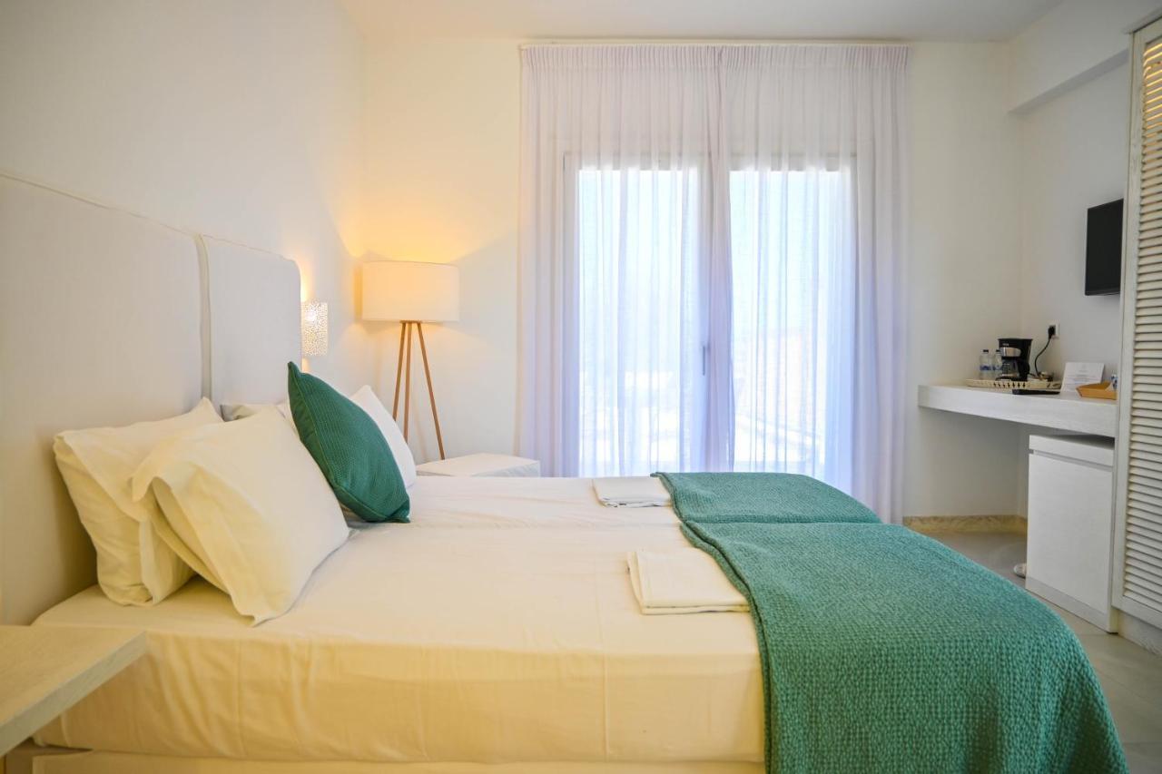 Schinoza Luxury Suites Schoinoussa Exteriör bild