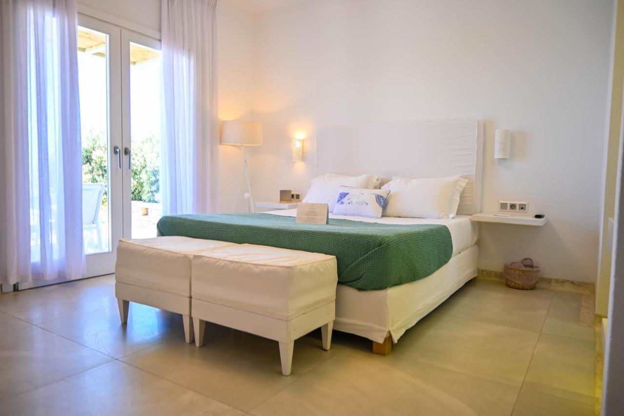 Schinoza Luxury Suites Schoinoussa Exteriör bild