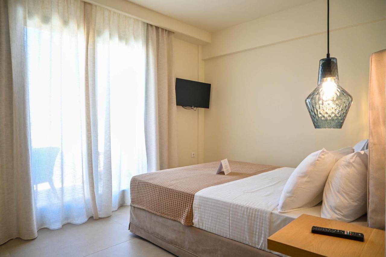 Schinoza Luxury Suites Schoinoussa Exteriör bild