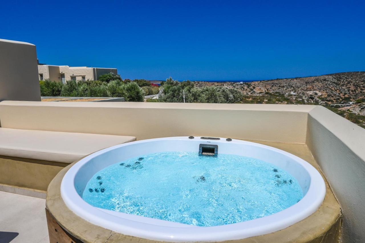 Schinoza Luxury Suites Schoinoussa Exteriör bild