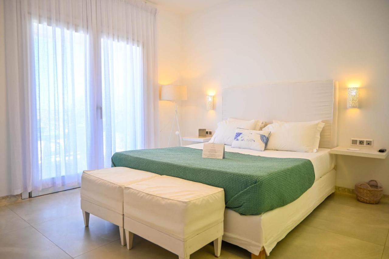 Schinoza Luxury Suites Schoinoussa Exteriör bild