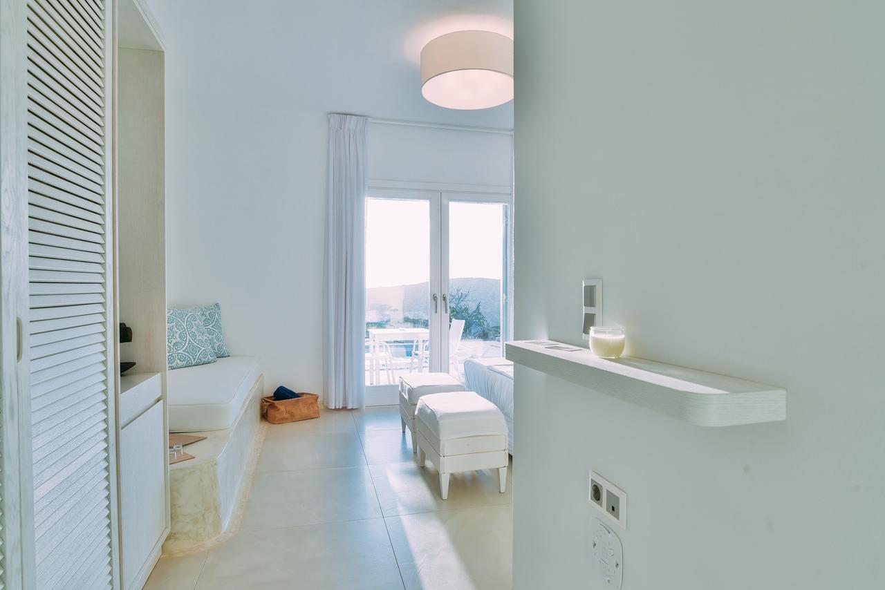 Schinoza Luxury Suites Schoinoussa Exteriör bild